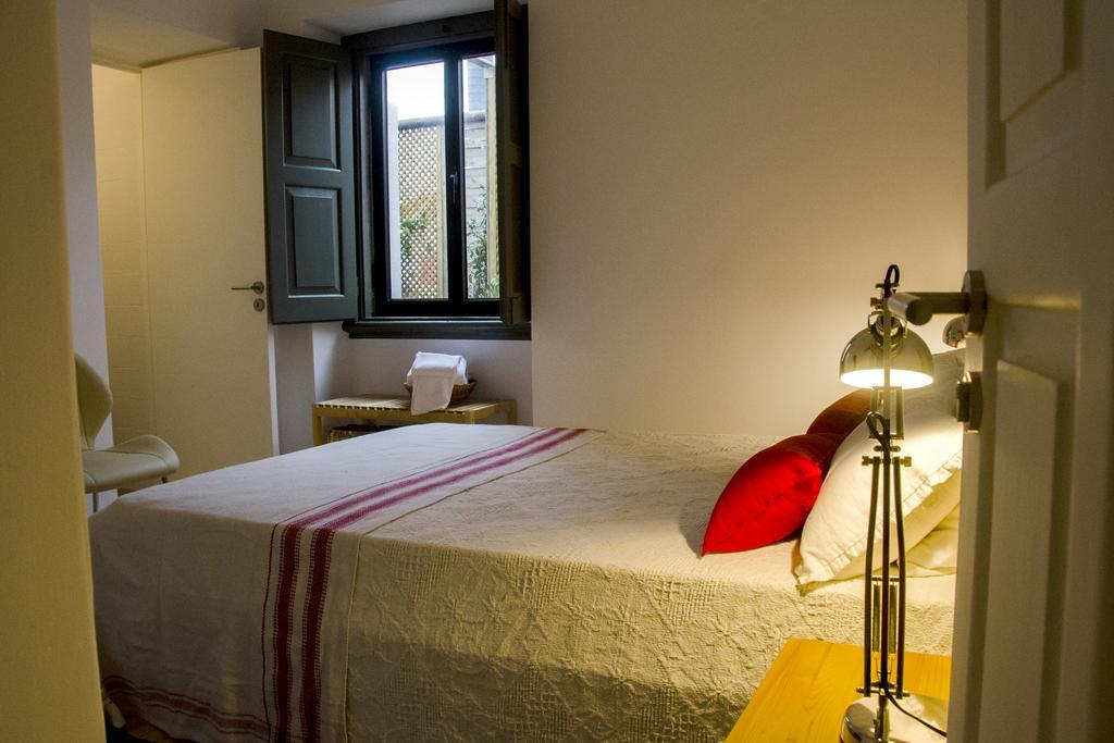 Pensao Sisudo Bed & Breakfast Sintra Room photo